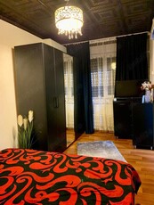 Proprietar închiriez apartament 2 camere decomandate + living ( Calea Sagului)