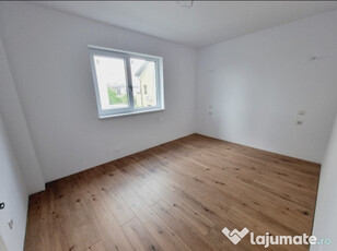 Ultimul apartament,2 camere,zona scandinavia,stb langa imobil