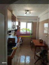 Vand apartament 3 camere in zona Piata Iancului langa Posta.