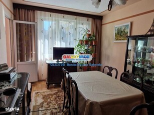 Vanzare apartament 3 camere, etaj 2 ,Bulevardul Chisinau