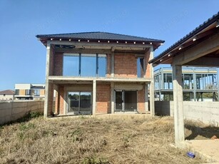 Vila 5 camere p+1+garaj,390 mp construiti, dumbravita