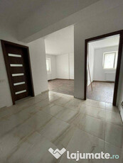 Apartament 3 Camere, cu Parcare INCLUSA in pret 10 minute...