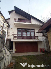 Ultracentral Închiriere casă/vilă, 4 camere, 150 mp