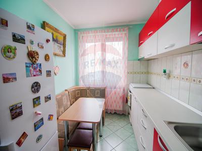 Apartament 2 camere vanzare in bloc de apartamente Bihor, Oradea, Decebal