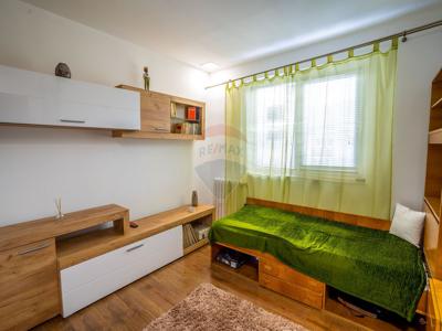 Apartament 3 camere vanzare in bloc de apartamente Cluj, Turda, Est