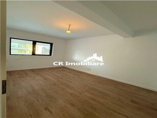 APARTAMENT 3 CAMERE DE VANZARE ELA BANEASA