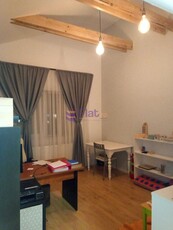 Apartament 3 Camere, Sanpetru