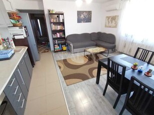 Apartament 3 camere, zona Baciu