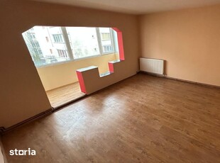 Apartament Decomandat 3 Camere 2 Bai