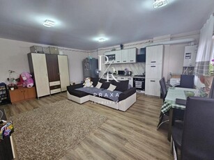 OPORTUNITATE! Apartament 2 camere, mobilat, parcare, etaj intermediar, Terra!