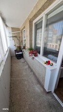 Ultracentral-Apartament 3 camere decomandat,et.3,pret de 89000E.