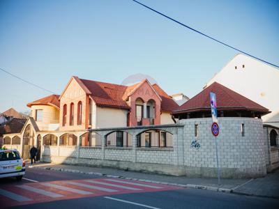 Casavila 8 camere vanzare in Maramures, Baia Mare, Orasul Vechi