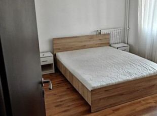 3 camere, , mp , de inchiriat apartament in zona Nicolina, prima statie din Podu RosDin 2008 sustinem Comunitatea Agentiilor Imobiliare din Iasi