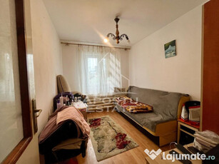 Apartament 2 camere,etaj 1,zona Complexul Studentesc