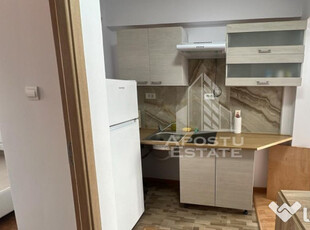 Apartament cu 2 camere si centrala proprie, in zona Elisa...