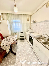 Apartament cu 3 camere Alexandru Cel Bun