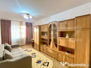 Apartament proaspat renovat, cu 2 camere, 56 mp, decomandat,