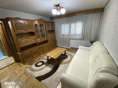 Închiriez apartament 3 camere