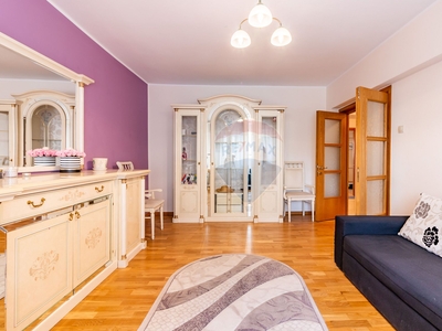 Apartament 3 camere inchiriere in bloc de apartamente Bucuresti, P-Ta Unirii