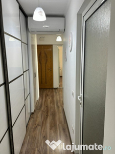Apartament 3 camere, Micro 17