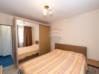 Apartament 4 camere vanzare in bloc de apartamente Bucuresti, Berceni