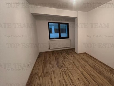 Spatiu/Apartament cu 3 camere, terasa, parcare, boxa, Metrou Pacii