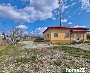 Casa cu garaj la curte in Comuna Mihai Bravu