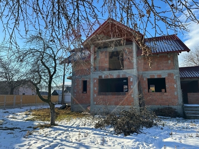 Casavila 4 camere vanzare in Bacau, Garlenii de Sus