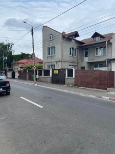 De vânzare casă central Târgoviște, str. Cetății, în apropirea Spitalului Județean