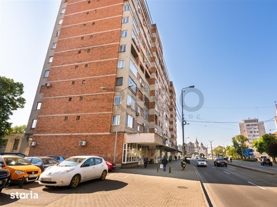 RECO Apartament cu 3 Camere Ultracentral