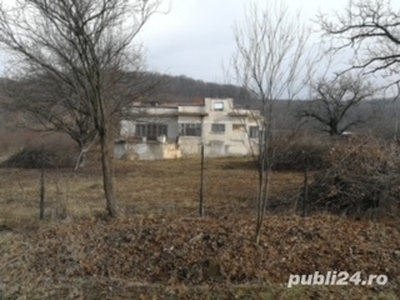 Vanzare teren & casa in Bucsani, Dambovita, la doar 75 km de Bucuresti, aproape de Zimbraria Neagra