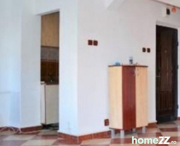 Apartament 2 camere semidecomandat - Ramnicu Sarat