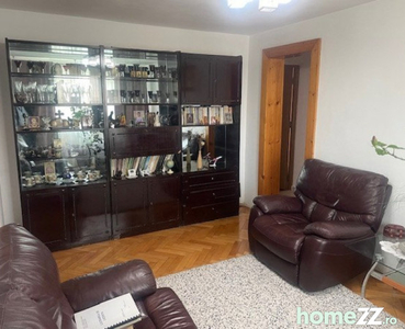 Apartament 4 camere Semidecomandat 59