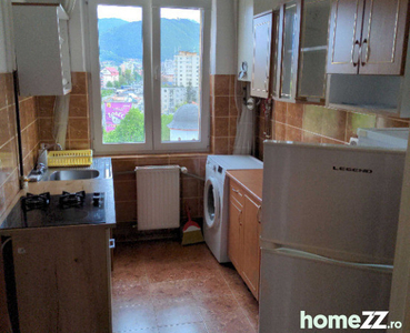 Apartament de 2 camere zona TRACTORUL