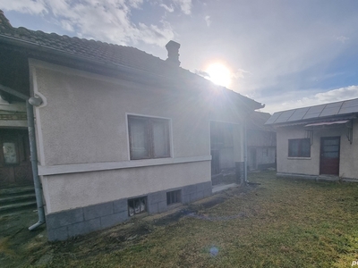 Casa + Teren comuna Stoenesti, Arges - DN Campulung - Targoviste