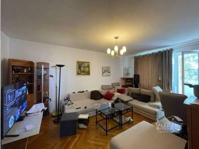 Apartament 2 camere cu garaj si pivnita in zona centrala