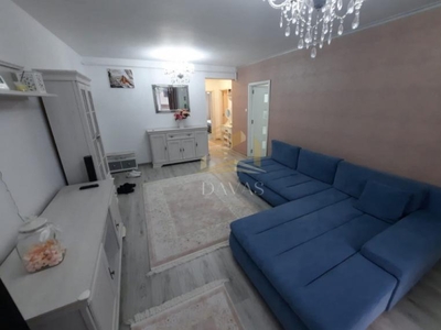 Apartament 3 camere de vanzare | zona Manastur | Etaj intermediar | Parcare