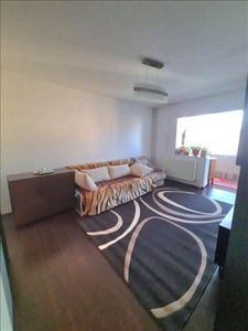 Apartament 3 camere decomandat etaj intermediar zona JudeteanCiucas , Brasov