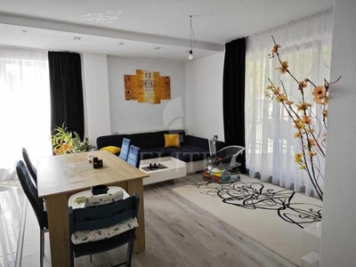 Apartament 3 camere in zona CALEA TURZII