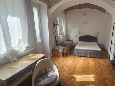 Apartament 3 camere in zona ultracentrala - Conservator