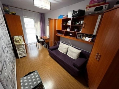 Apartament 3 camere, Manastur, zona Campului