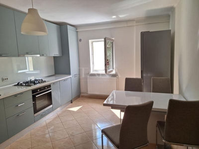 Apartament 3 camere,prima inchiriere, situat in Zorilor,zona P-ta Zorilor