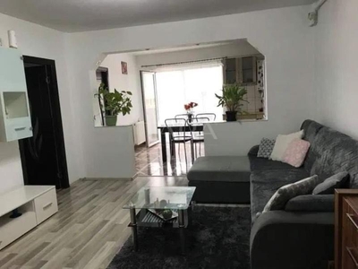 Apartament cu 3 camere de vanzare, in Apahida