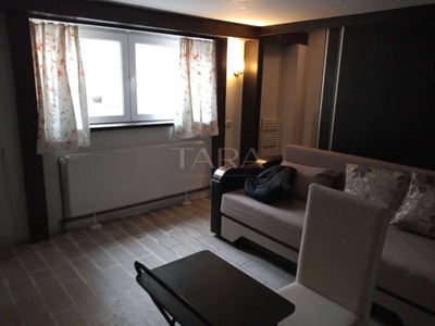 Apartament cu 3 camere de vanzare in zona Semicentrala