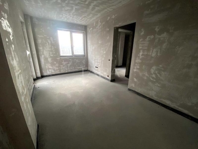 Apartament cu 3 cmaere in Floresti.