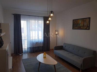 Apartament cu 4 camere de inchiriat in zona Buna Ziua