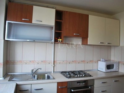 Apartament cu 4 camere in Manastur, Etaj 2, Complet Mobilat