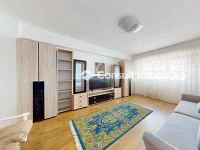 Apartament de 3 camere | PIATA CIPARIU