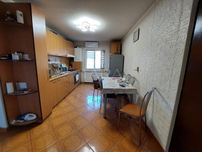 Apartament decomandat cu 3 camere in Marasti Ideal pentru familie.