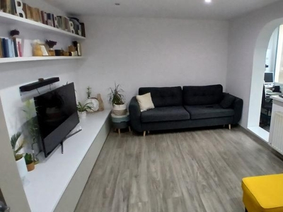 Apartament modern cu 3 camere, Aleea Liliacului